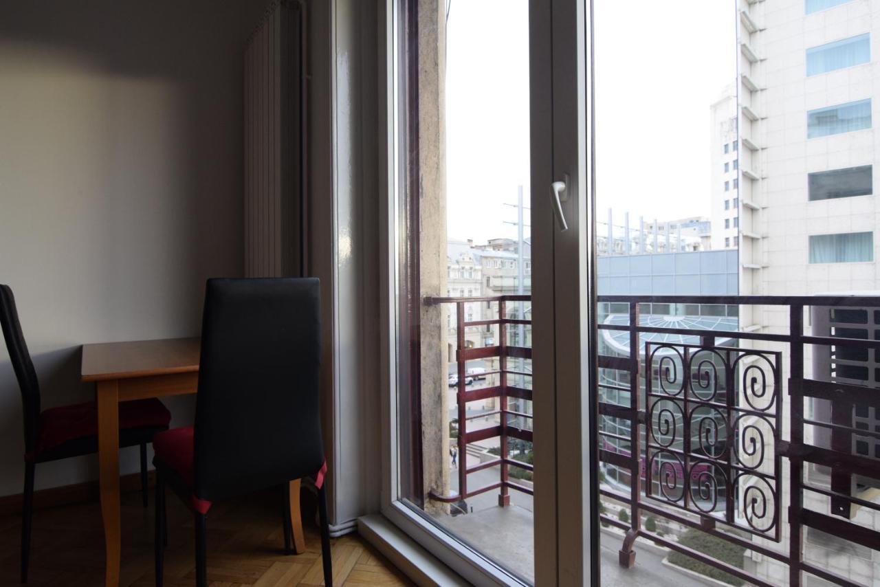 Resedinta Lui Calin - Calea Victoriei Near Royal Palace Bukurešť Exteriér fotografie
